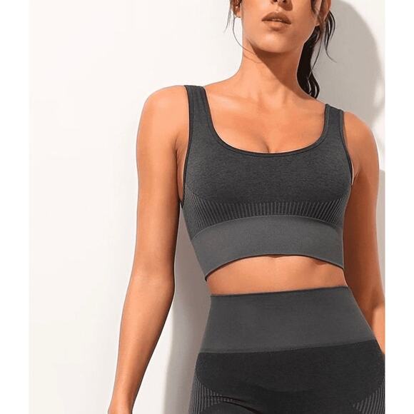 Women's Black and Grey High Support Sports Bra - Picture 3 of 5